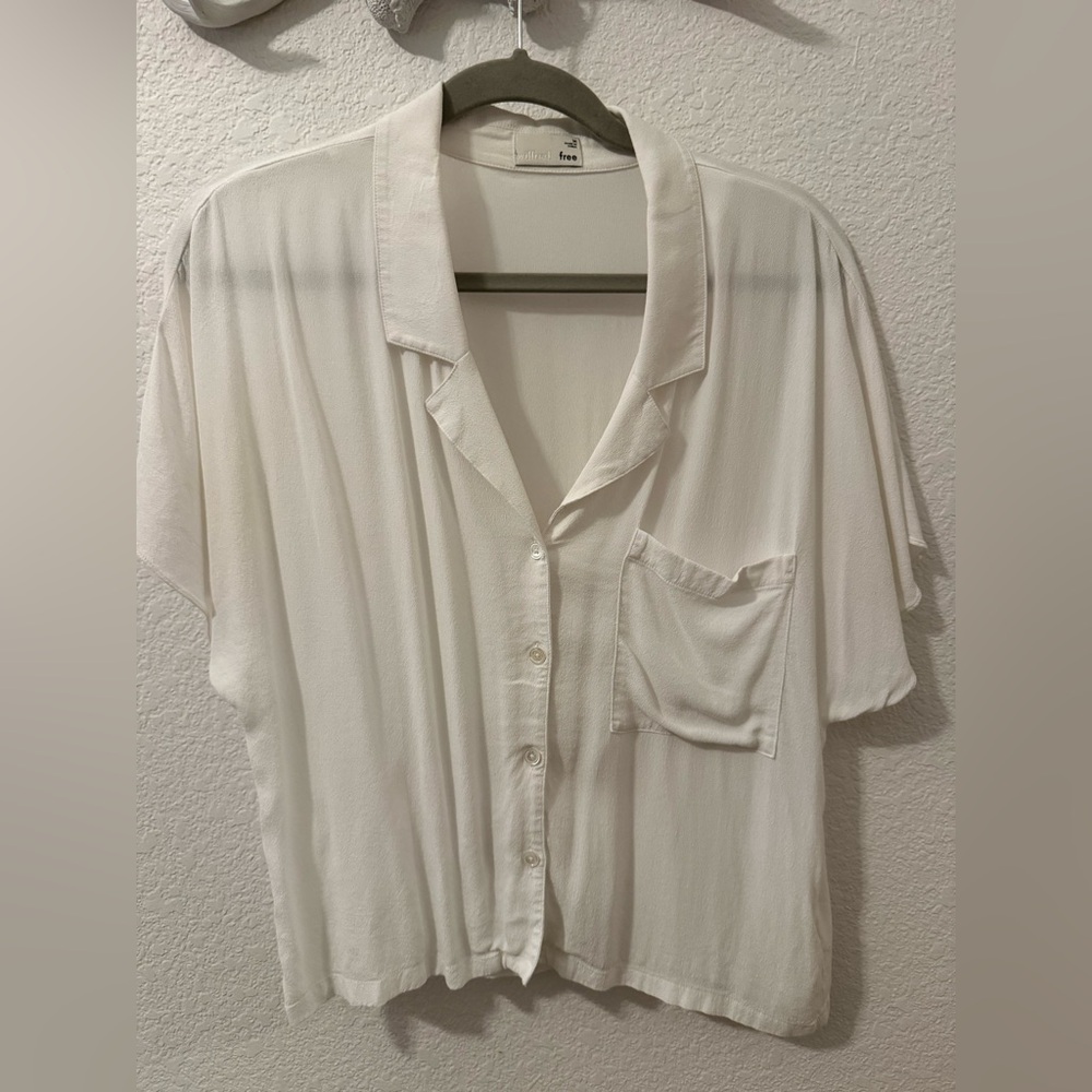 Wilfred Cream cropped Button Down Shirt